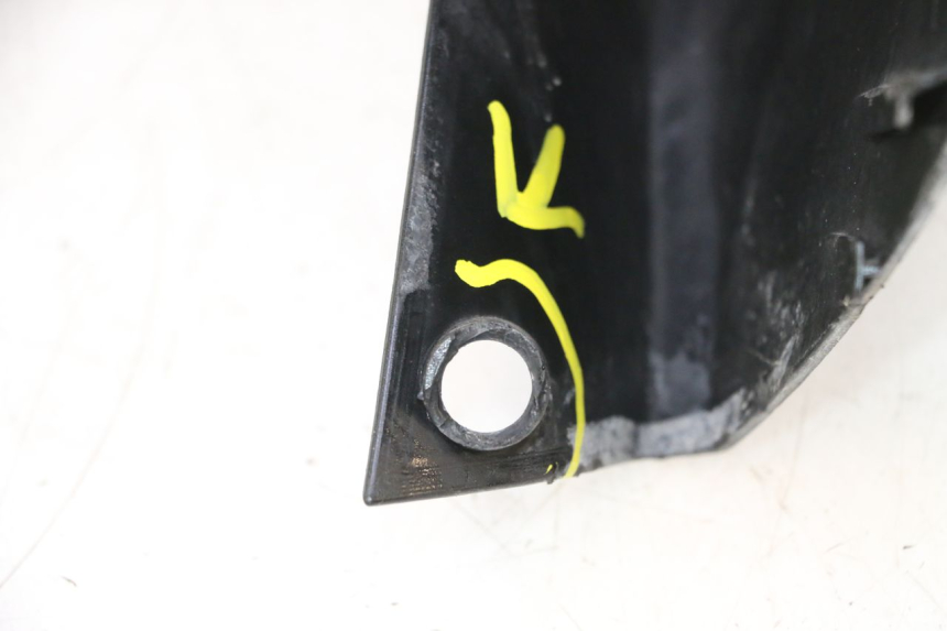 photo de FRONT FAIRING YAMAHA YP MAJESTY 125 (2007 - 2010) - Markings and original references