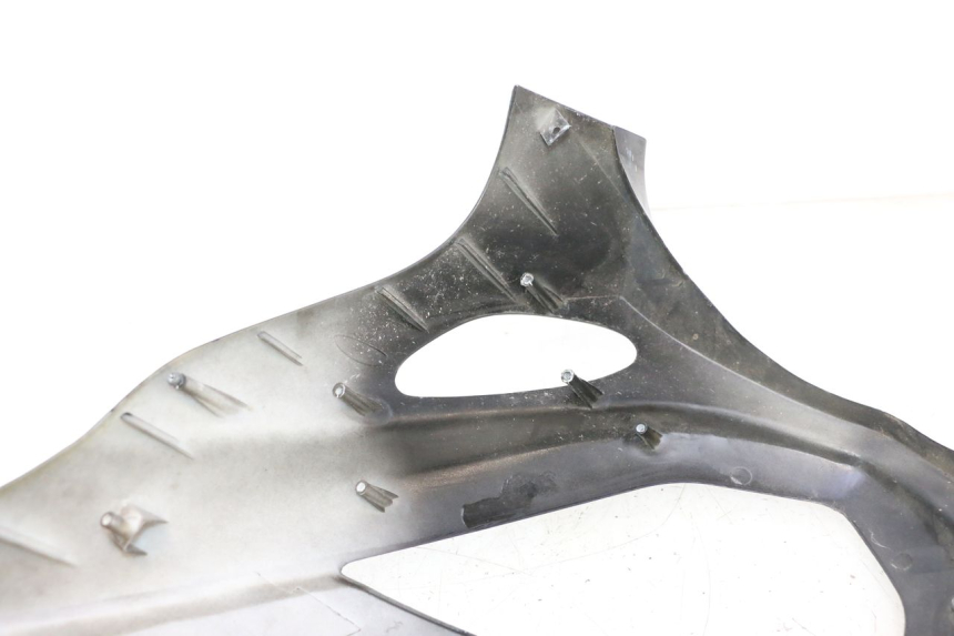 photo de FRONT FAIRING UNIVERSAL BIKE ZN50QT-11B 50 (2018 - 2021) - Distinctive features