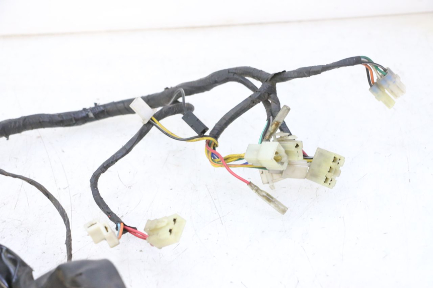 photo de Wiring harness HYOSUNG GV AQUILA 125 (2000 - 2009) - Alternative perspective