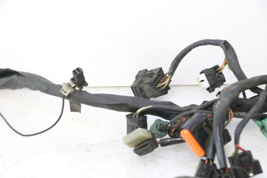 photo de WIRING HARNESS SUZUKI BURGMAN 125 (2007 - 2014) - Technical close-up