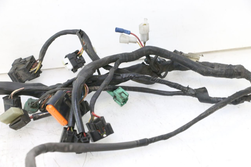 photo de WIRING HARNESS SUZUKI BURGMAN 125 (2007 - 2014) - Fixing points details