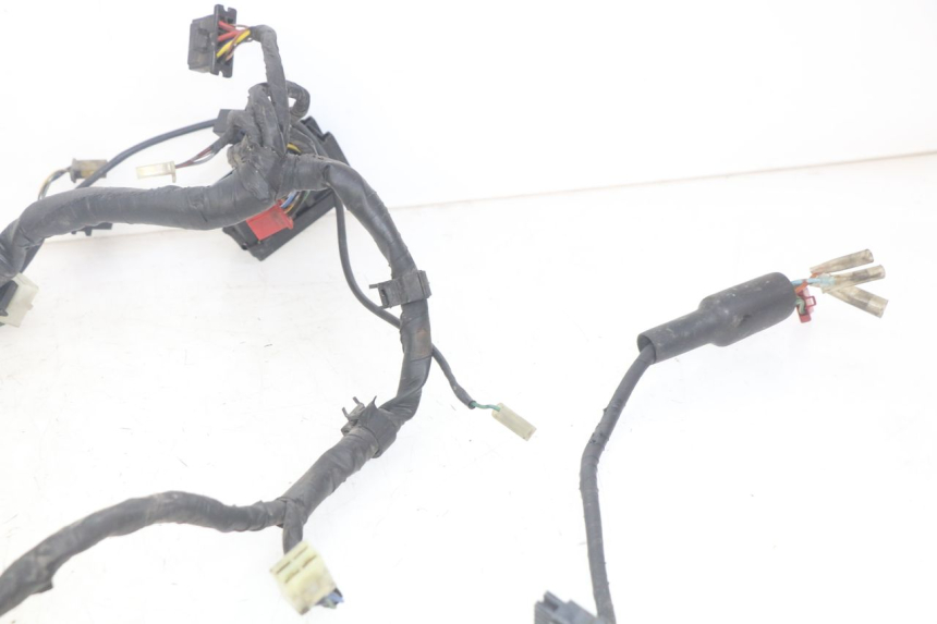 photo de WIRING HARNESS HONDA CBR F SC25 1000 (1989 - 1992) - Surface and material condition