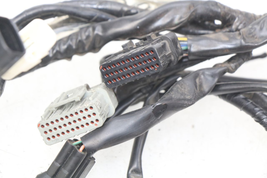 photo de WIRE HARNESS HONDA CBRF CBR-F PC41 600 (2011 - 2013) - Zoom on usage condition