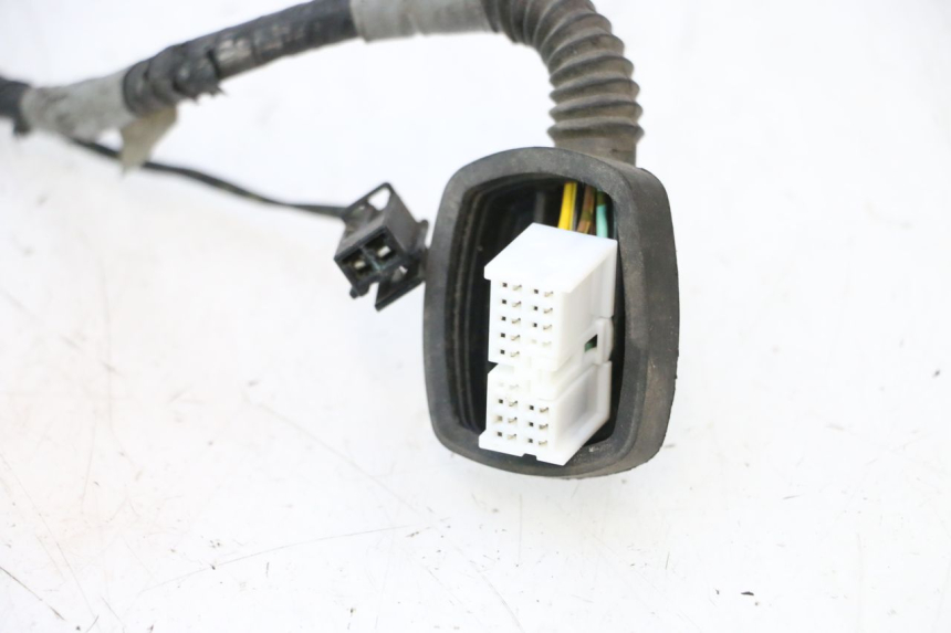photo de SPEEDOMETER WIRE HARNESS SUZUKI GSR 600 (2005 - 2012) - Fixing points details