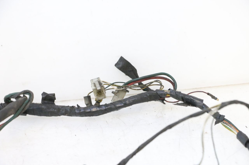 photo de WIRING HARNESS PEUGEOT ELYSTAR 50 (2002 - 2014) - High-resolution close-up
