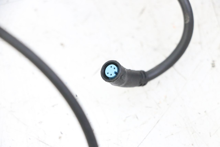 photo de WIRING HARNESS SEGWAY NINEBOT F40E 1 - Technical close-up