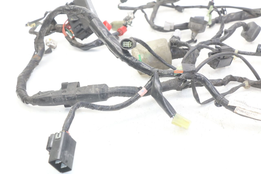 photo de WIRING HARNESS HONDA FORZA 125 (2015 - 2016) - Technical close-up