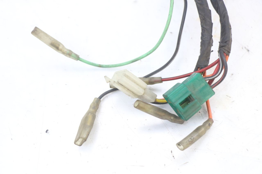 photo de WIRE HARNESS HYOSUNG GF 125 (2001 - 2005) - Surface and material condition