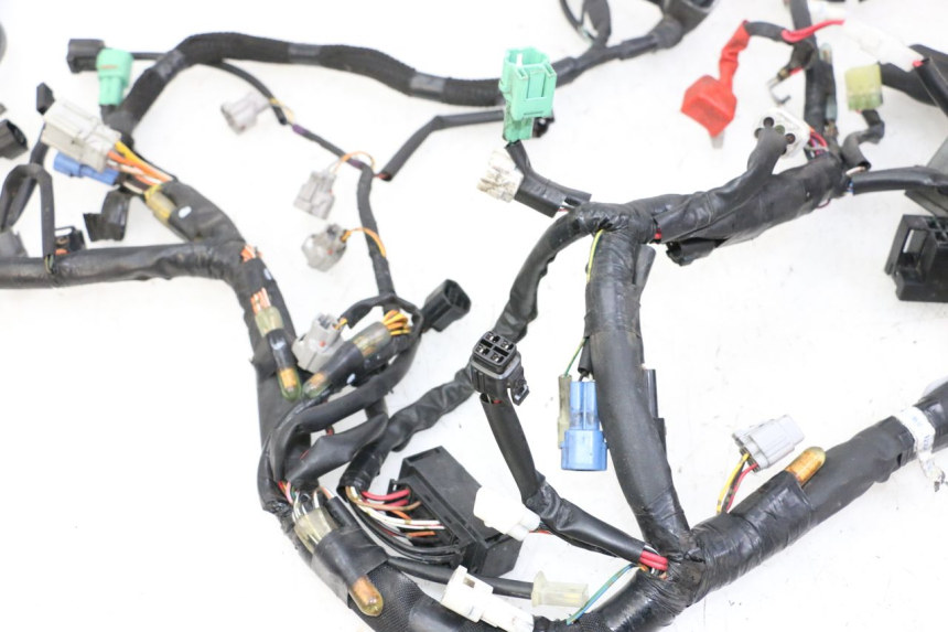 photo de WIRE HARNESS SUZUKI GSR 750 (2011 - 2017) - Alternative perspective