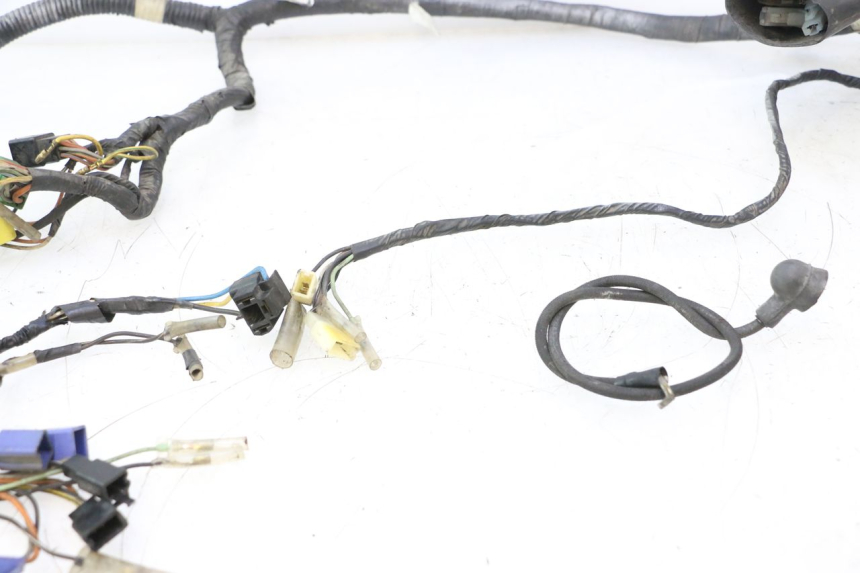 photo de WIRE HARNESS SUZUKI GSX F GSXF 750 (1988 - 1998) - Checked used part