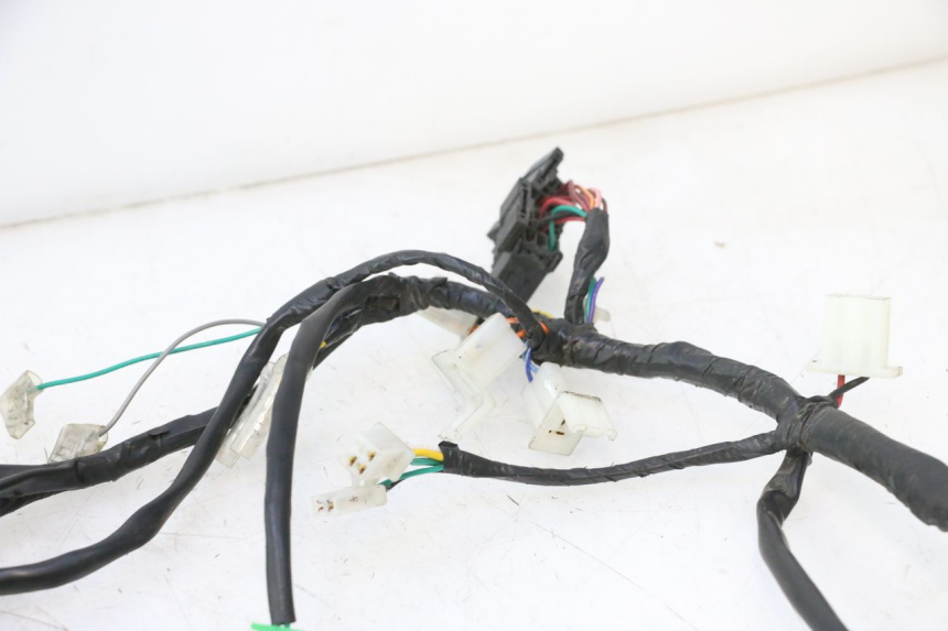 photo de WIRE HARNESS PEUGEOT KISBEE 4T 50 (2023 - 2026) - Technical close-up