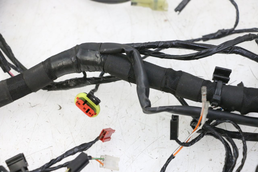 photo de WIRE HARNESS PIAGGIO MP3 HPE 310 (2024 - 2025) - Supplementary product photo