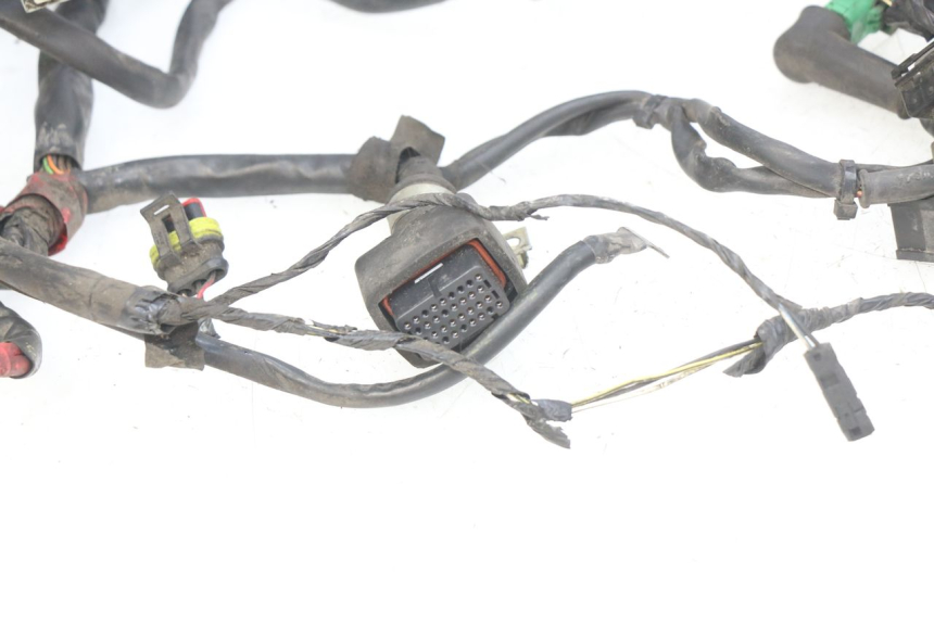photo de WIRING HARNESS PIAGGIO MP3 LT 300 (2010 - 2016) - Detailed visual inspection