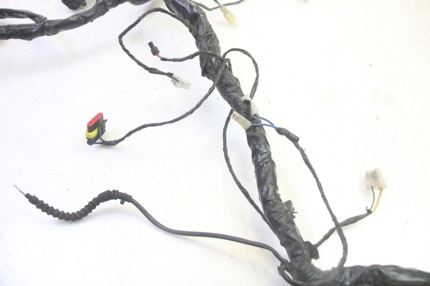 photo de WIRE HARNESS PIAGGIO MP3 LT 400 (2007 - 2012) - Technical close-up