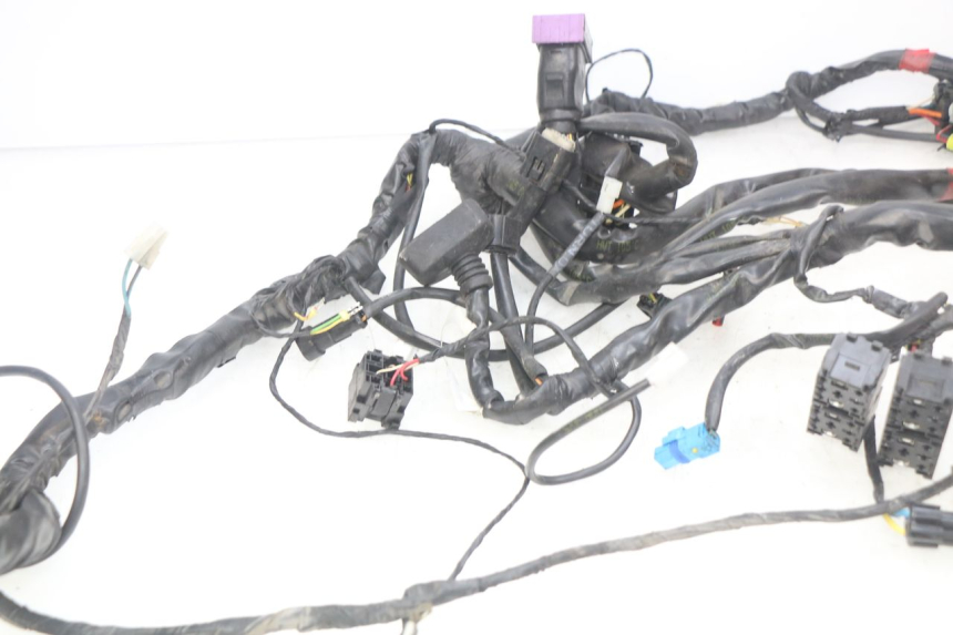 photo de WIRING HARNESS PIAGGIO MP3 500 (2014 - 2017) - Additional view of the item