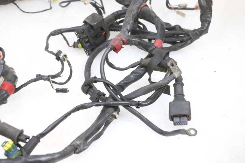 photo de WIRE HARNESS PIAGGIO MP3 RL 250 (2006 - 2010) - High-resolution close-up