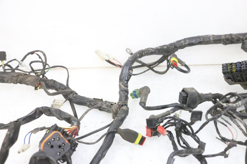 photo de WIRE HARNESS PIAGGIO MP3 RL 250 (2006 - 2010) - Surface and material condition
