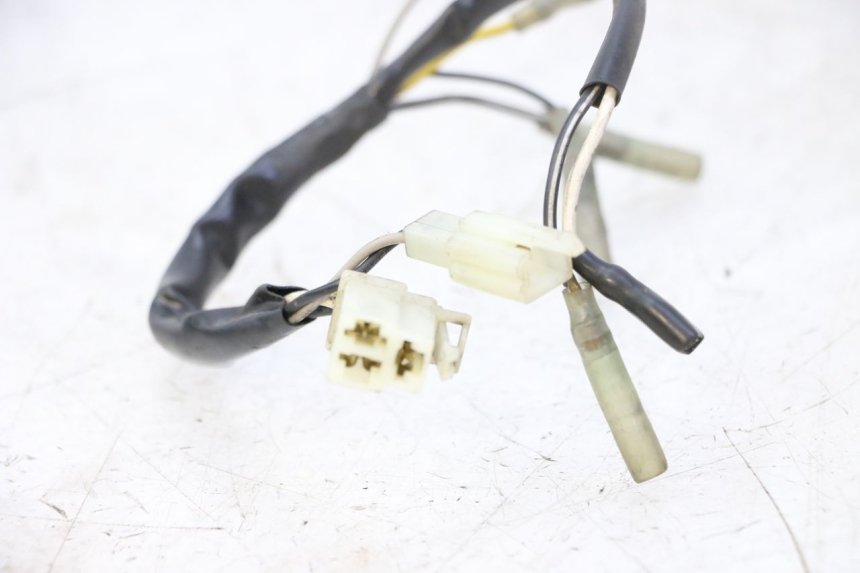 photo de HEADLIGHT WIRE HARNESS HYOSUNG GTR 125 (2006 - 2008) - Alternative perspective