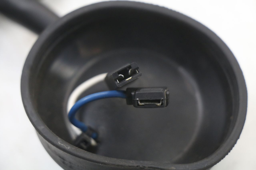 photo de HEADLIGHT WIRE HARNESS MOTO GUZZI NORGE 8V GT 1200 (2011 - 2016) - Fixing points details