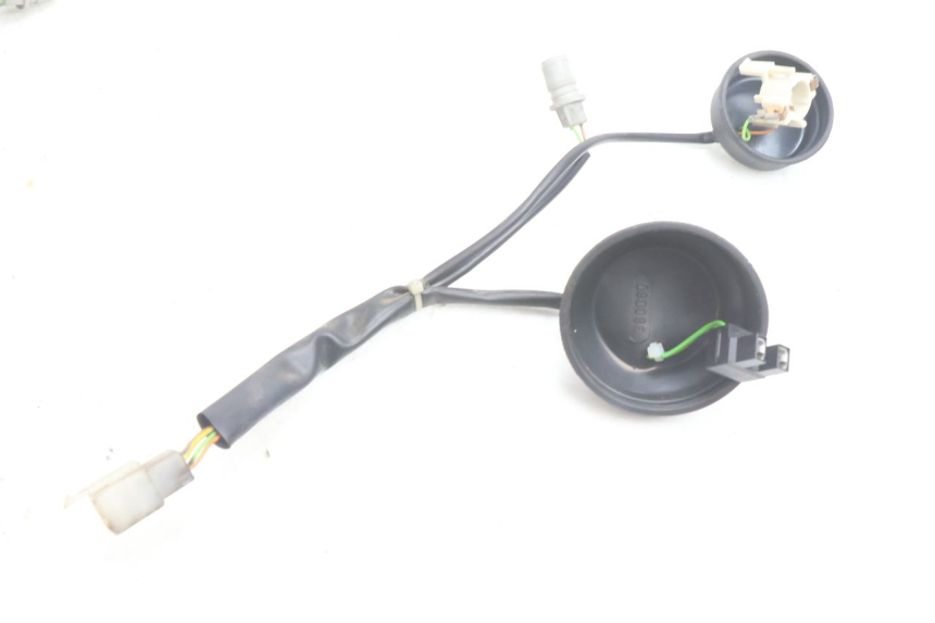 photo de HEADLIGHT WIRING HARNESS PEUGEOT SATELIS 125 (2006 - 2009) - Zoom on usage condition