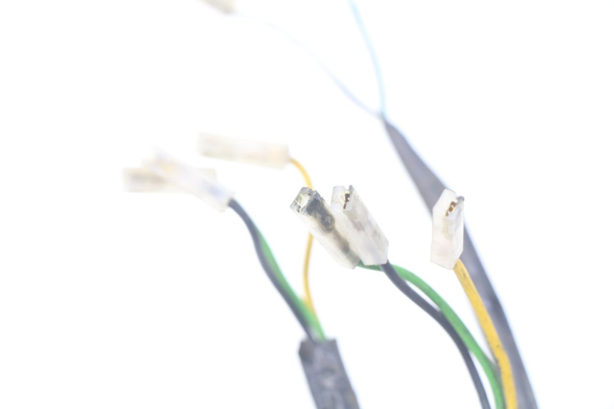 photo de HEADLIGHT WIRE HARNESS YAMAHA YP MAJESTY 125 (1998 - 2001) - Alternative perspective