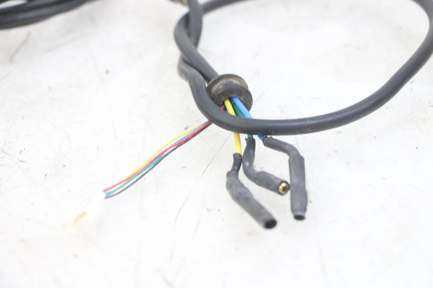 photo de WIRE HARNESS PUNK ELECTRIC RIDER 1 - Surface and material condition