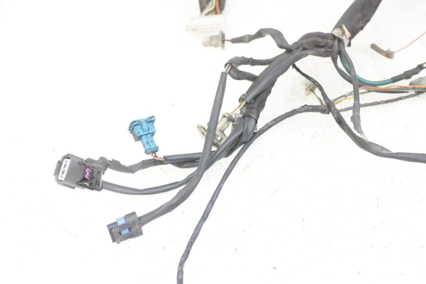 photo de WIRE HARNESS PEUGEOT SATELIS COMPRESSOR K15 125 (2006 - 2009) - Additional view of the item