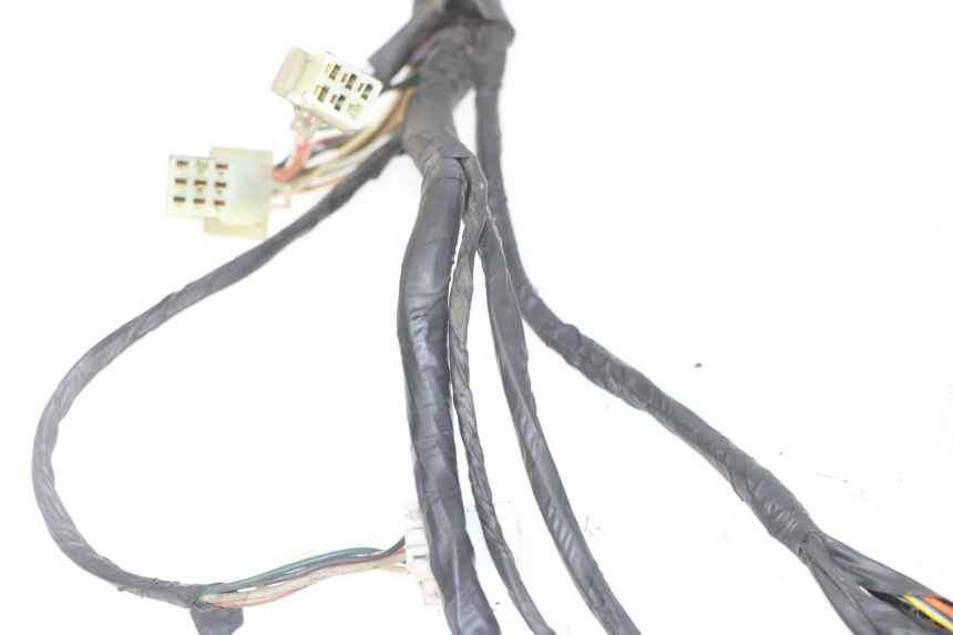 photo de WIRE HARNESS PEUGEOT SATELIS COMPRESSOR K15 125 (2006 - 2009) - Focus on structure