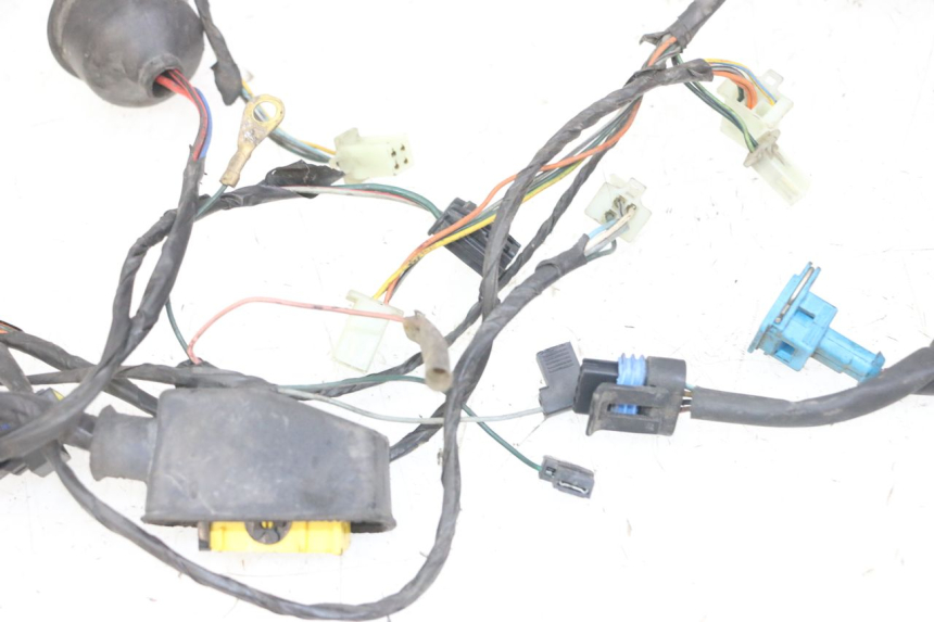 photo de WIRE HARNESS PEUGEOT SATELIS COMPRESSOR K15 125 (2006 - 2009) - Alternative angle