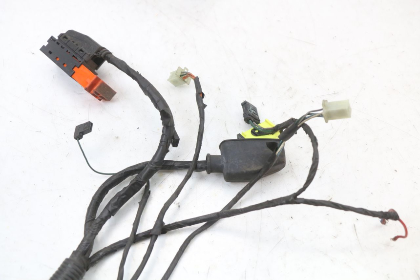 photo de WIRING HARNESS PEUGEOT SATELIS 125 (2010 - 2012) - Additional view of the item