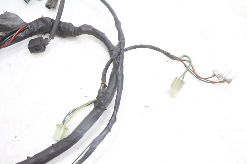 photo de WIRING HARNESS PEUGEOT SATELIS 125 (2006 - 2009) - Technical close-up