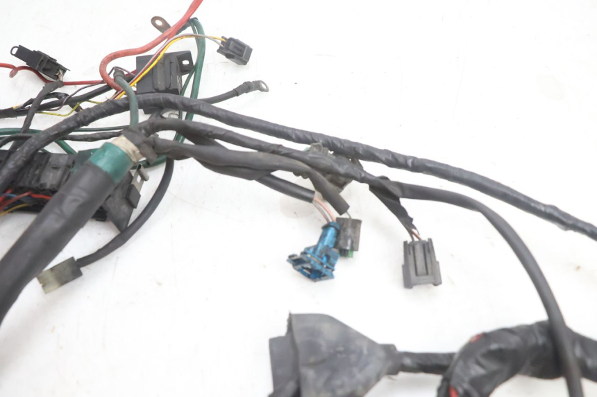 photo de WIRING HARNESS PEUGEOT SATELIS 125 (2006 - 2009) - Fixing points details