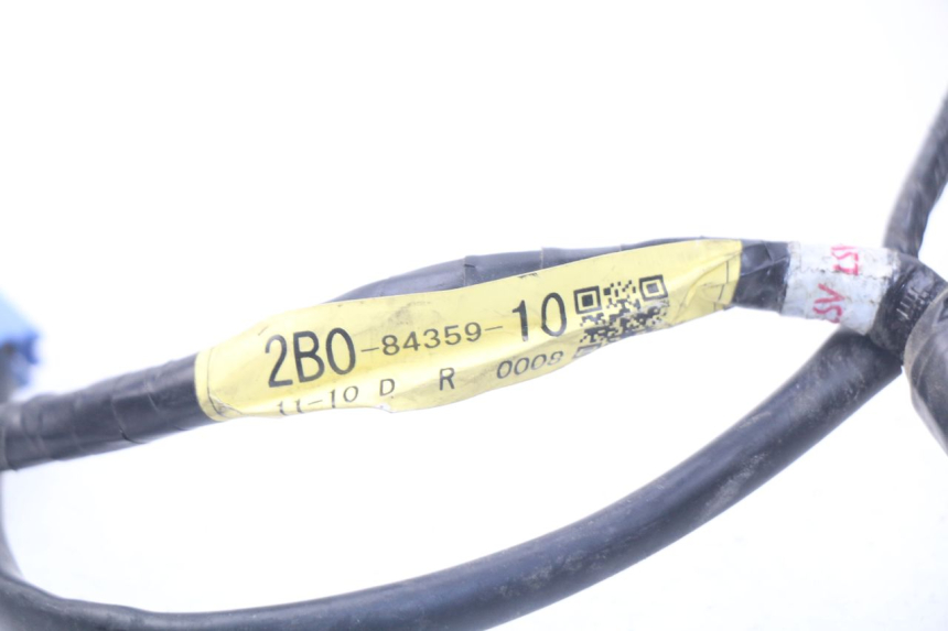 photo de HEADLIGHT WIRING HARNESS YAMAHA TDM ABS 900 (2002 - 2014) - Zoom on usage condition