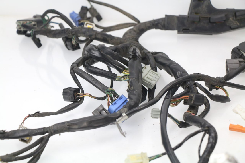 photo de WIRE HARNESS HONDA VFR F 1200 (2010 - 2015) - Technical close-up
