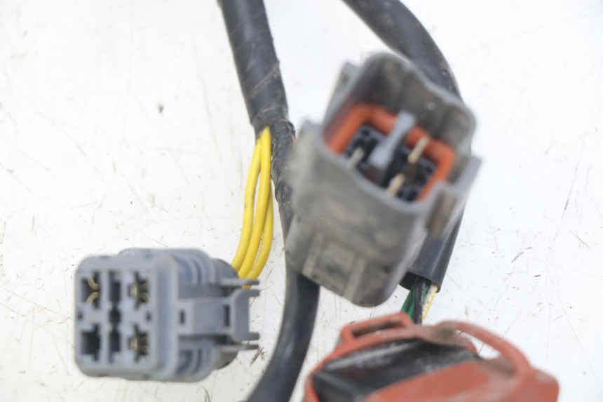 photo de WIRING HARNESS KYMCO X-TOWN XTOWN 125 (2016 - 2021) - Surface and material condition