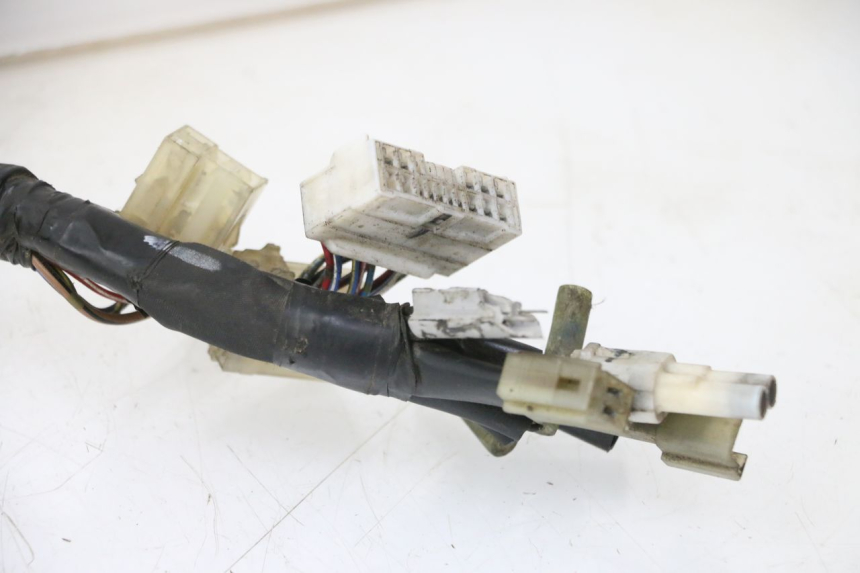 photo de WIRE HARNESS YAMAHA FZ6 FAZER S2 600 (2007 - 2011) - Detailed visual inspection