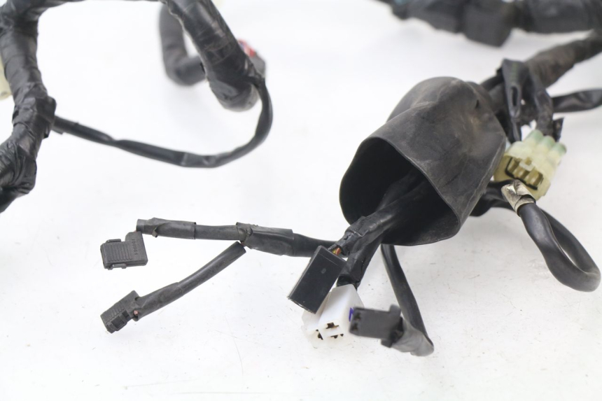 photo de WIRE HARNESS YAMAHA YZF R 125 (2008 - 2013) - Alternative perspective