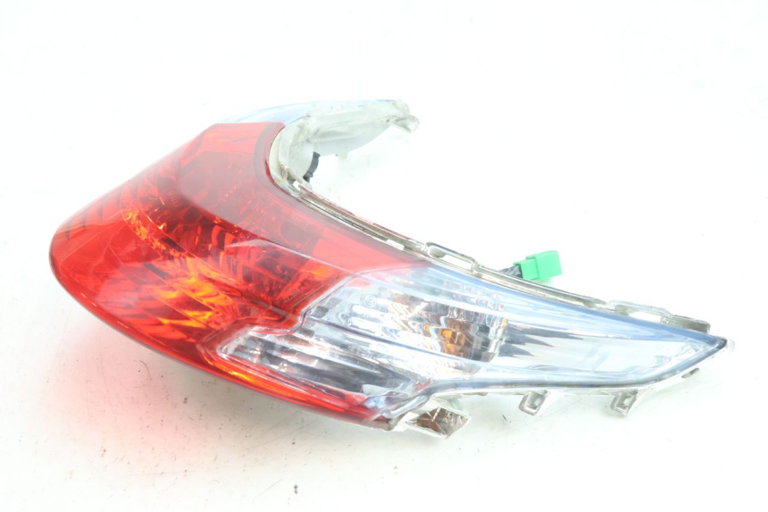 photo de REAR LIGHT KYMCO AGILITY 16+ 4T 50 (2018 - 2023) - Technical close-up