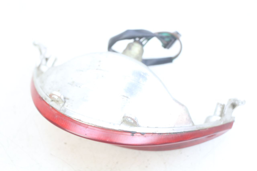 photo de REAR LIGHT KYMCO AGILITY 4T 50 (2005 - 2018) - Surface and material condition