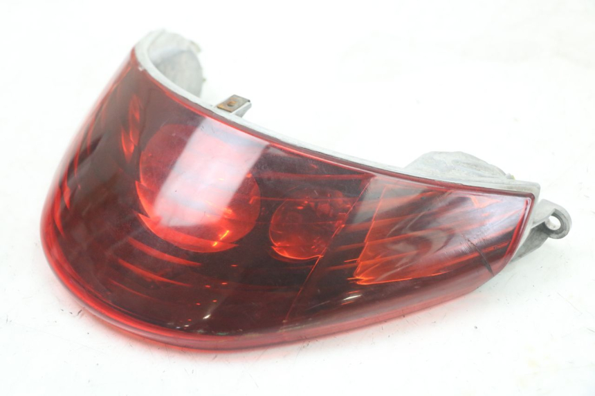 photo de TAIL LIGHT PIAGGIO BEVERLY 125 (1998 - 2005) - Zoom on usage condition