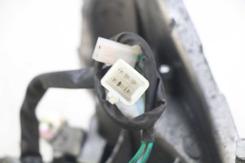 photo de REAR LIGHT BAOTIAN BT 49 QT-9 50 (2006 - 2010) - Zoom on usage condition