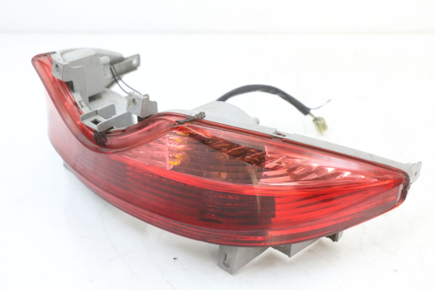 photo de REAR LIGHT SUZUKI BURGMAN 125 (2007 - 2014) - Alternative perspective