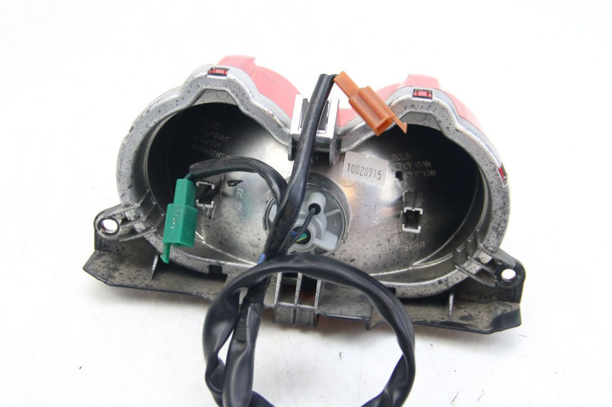 photo de REAR LIGHT YAMAHA BW'S BWS 125 (2010 - 2013) - Technical close-up