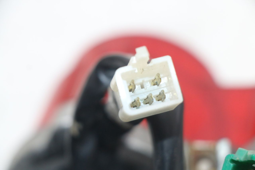 photo de REAR LIGHT YAMAHA BW'S BWS 125 (2010 - 2013) - Additional view of the item