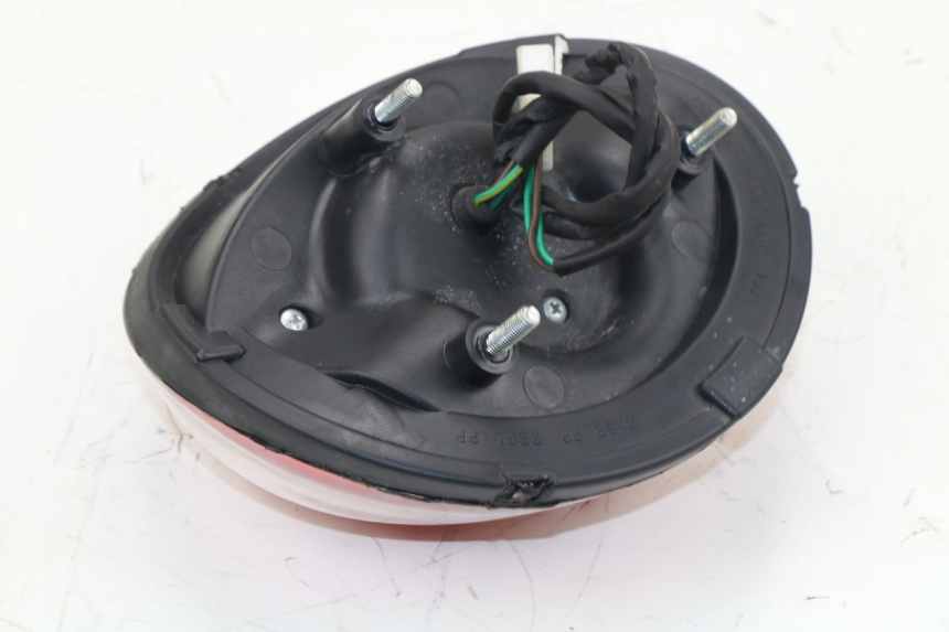 photo de TAIL LIGHT S-RIDER CAPRI 2T 50 (2010 - 2017) - Additional view of the item