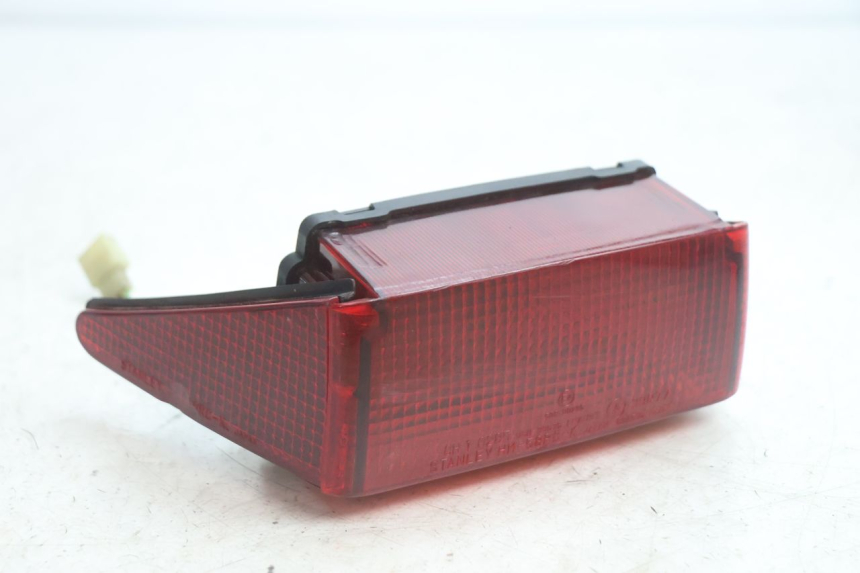 photo de TAIL LIGHT HONDA CB TWO FIFTY 250 (1991 - 2002) - Technical close-up