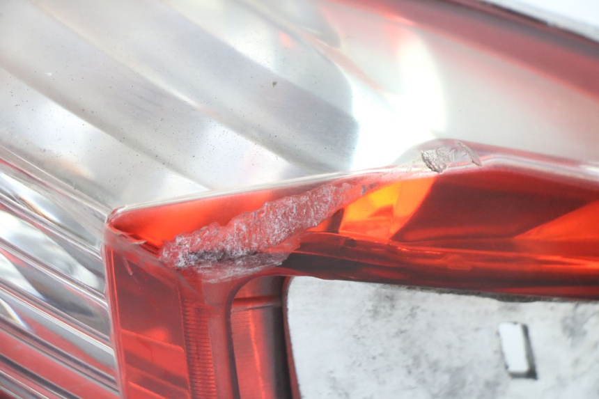 photo de REAR LIGHT KYMCO DINK STREET 125 (2009 - 2014) - Technical close-up