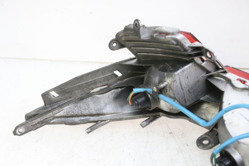 photo de REAR LIGHT KYMCO DINK STREET 125 (2009 - 2014) - Fixing points details