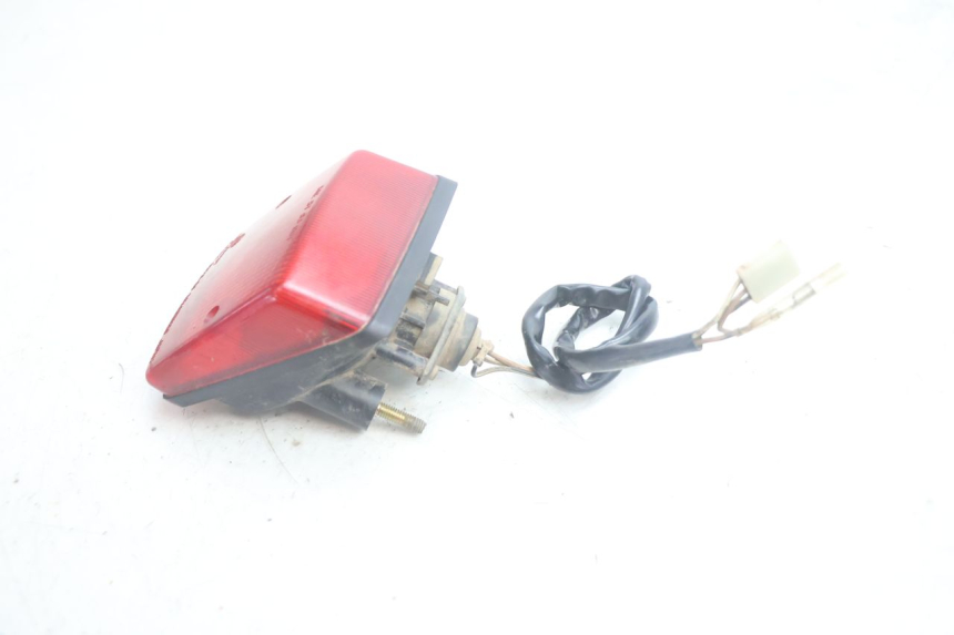 photo de TAIL LIGHT SUZUKI DR S 600 (1985 - 1989) - Alternative perspective