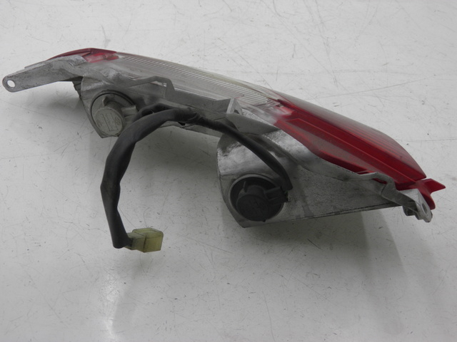 photo de RIGHT TAIL LIGHT HONDA FES PANTHEON 125 (2003 - 2007) - Main view